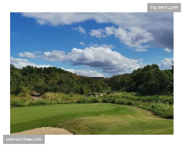 【高尔夫联赛·产业经济》特写》宁远产业园员工欧阳珍志转型感言：做高尔夫手袋工资更高