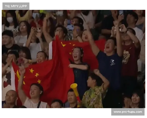 世锦赛观众席现国旗海洋，华人球迷助威中国队